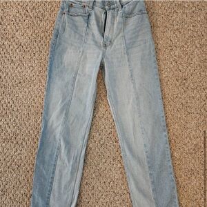 Abercrombie and Fitch Ankle straight leg jean